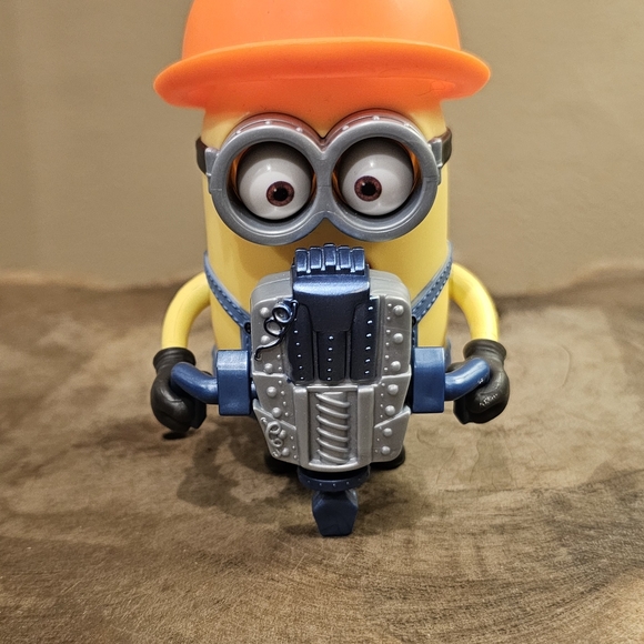 Minions The Rise Of Gru Dragon Disguise & 4 Other Characters Bundle - Picture 12 of 16